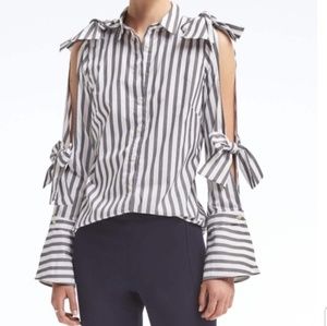 Banana Republic  Riley Fit Cold Shoulder Top